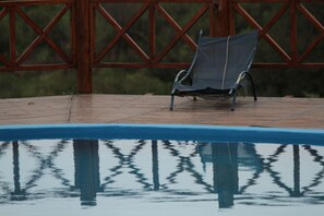 Piscine extérieure (ouverte en saison)
