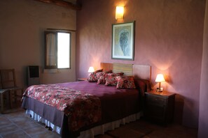 Down duvets, individually decorated, individually furnished, free WiFi