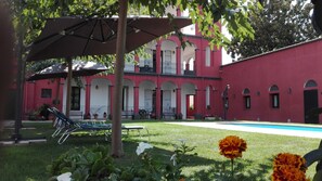 Outdoor pool, pool loungers