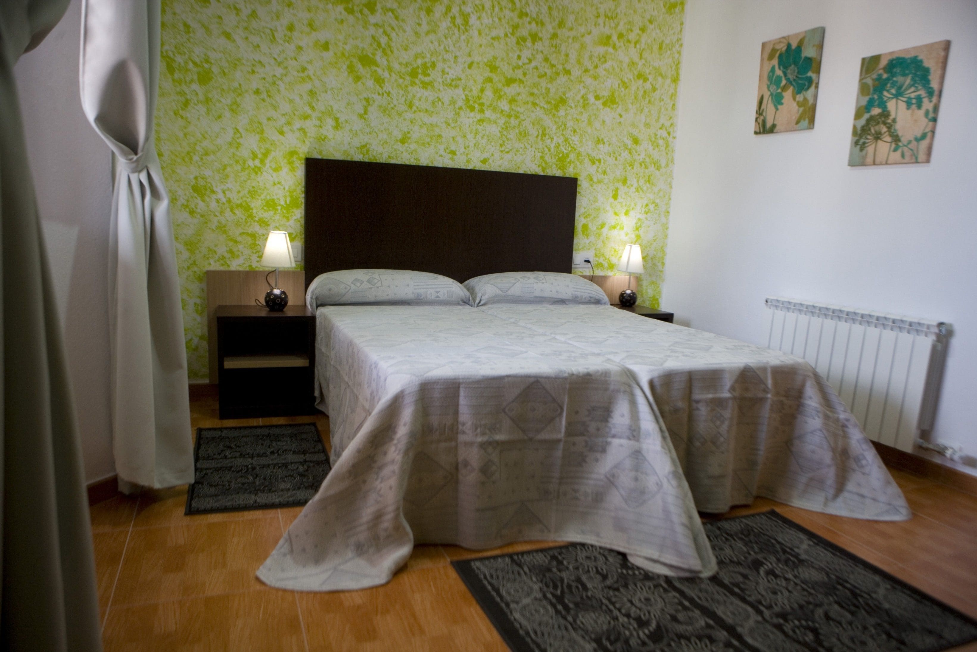 standard apartment, 2 bedrooms | 1 bedroom, down duvets, select comfort beds, desk