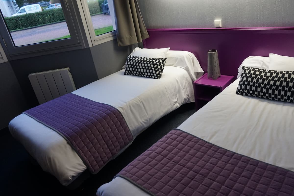 Comfort Twin Room, Private Bathroom