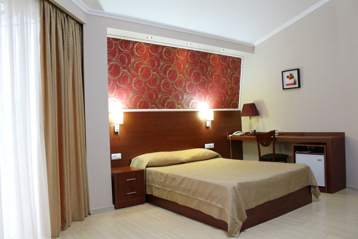 Minibar, in-room safe, soundproofing, rollaway beds