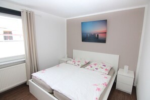 Căn hộ, 2 phòng ngủ, tầng trệt | Két bảo mật tại phòng, bàn ủi/dụng cụ ủi quần áo 