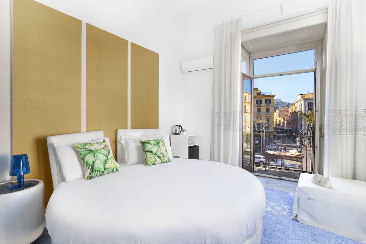 Double Room, Balcony, Sea View (Excelsior) | Minibar, in-room safe, soundproofing, cribs/infant beds