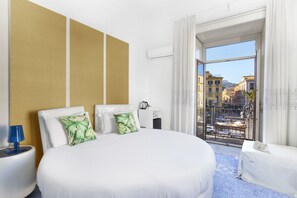 Double Room, Balcony, Sea View (Excelsior) | Minibar, in-room safe, soundproofing, cots/infant beds - Piazza Tasso B&B Relais (Sorrento)