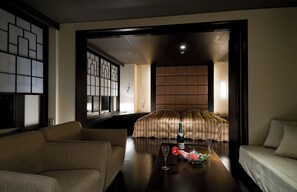 Deluxe Twin Room - Non-Smoking (Book as an adult guest if a child guest not sharing bed)