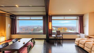 Deluxe Room with Tatami area - Non-Smoking (Please book as an adult if your child needs a bed) | Desk, free WiFi, bed sheets