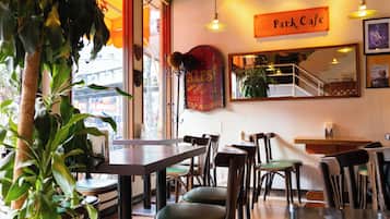 Se sirven desayunos, almuerzos y cenas