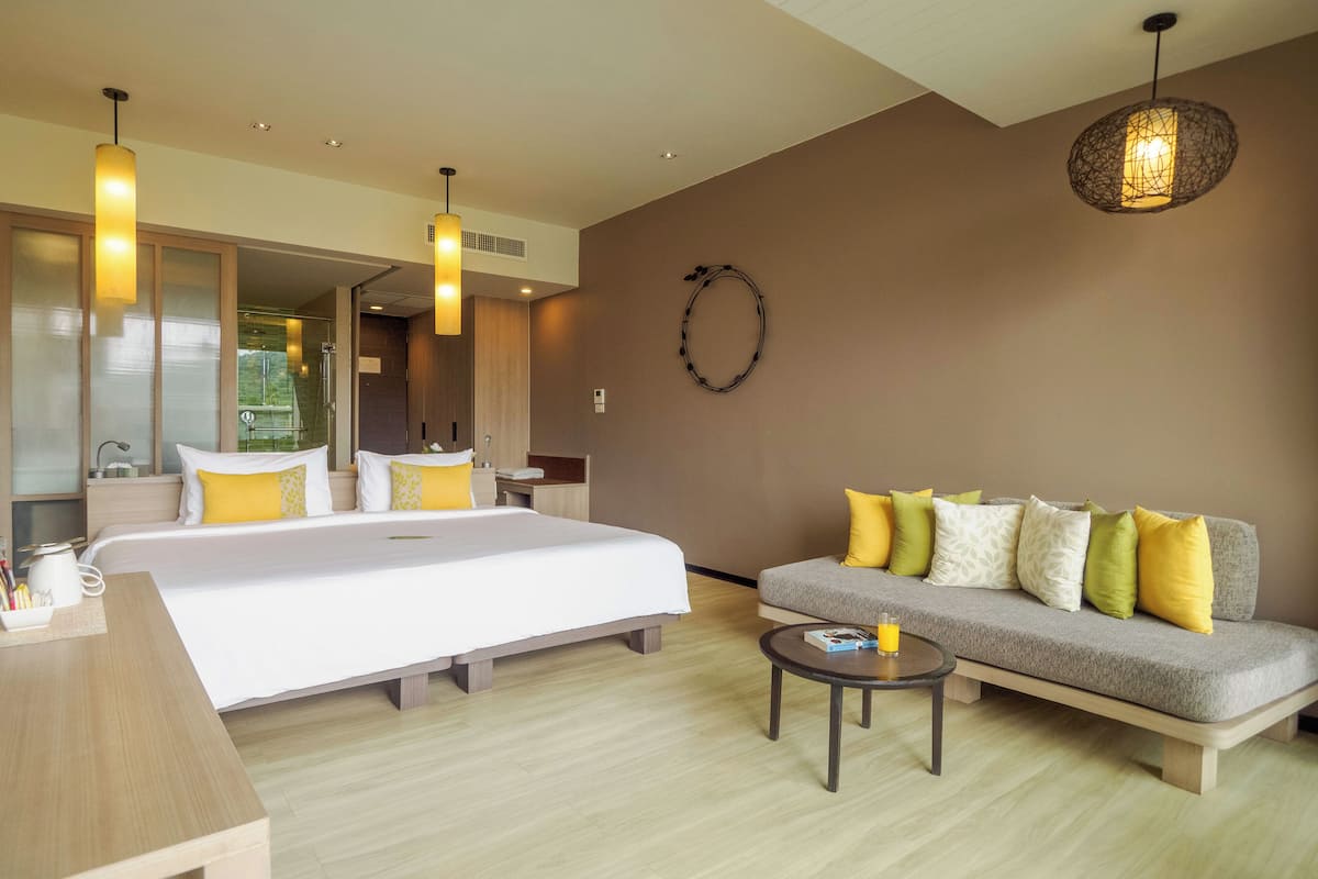 Sands Room (Lagoon Wing) | Minibar, in-room safe, individually furnished, desk