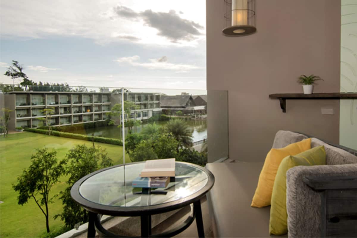 standard, garden view, with balcony (sands room) | view from room