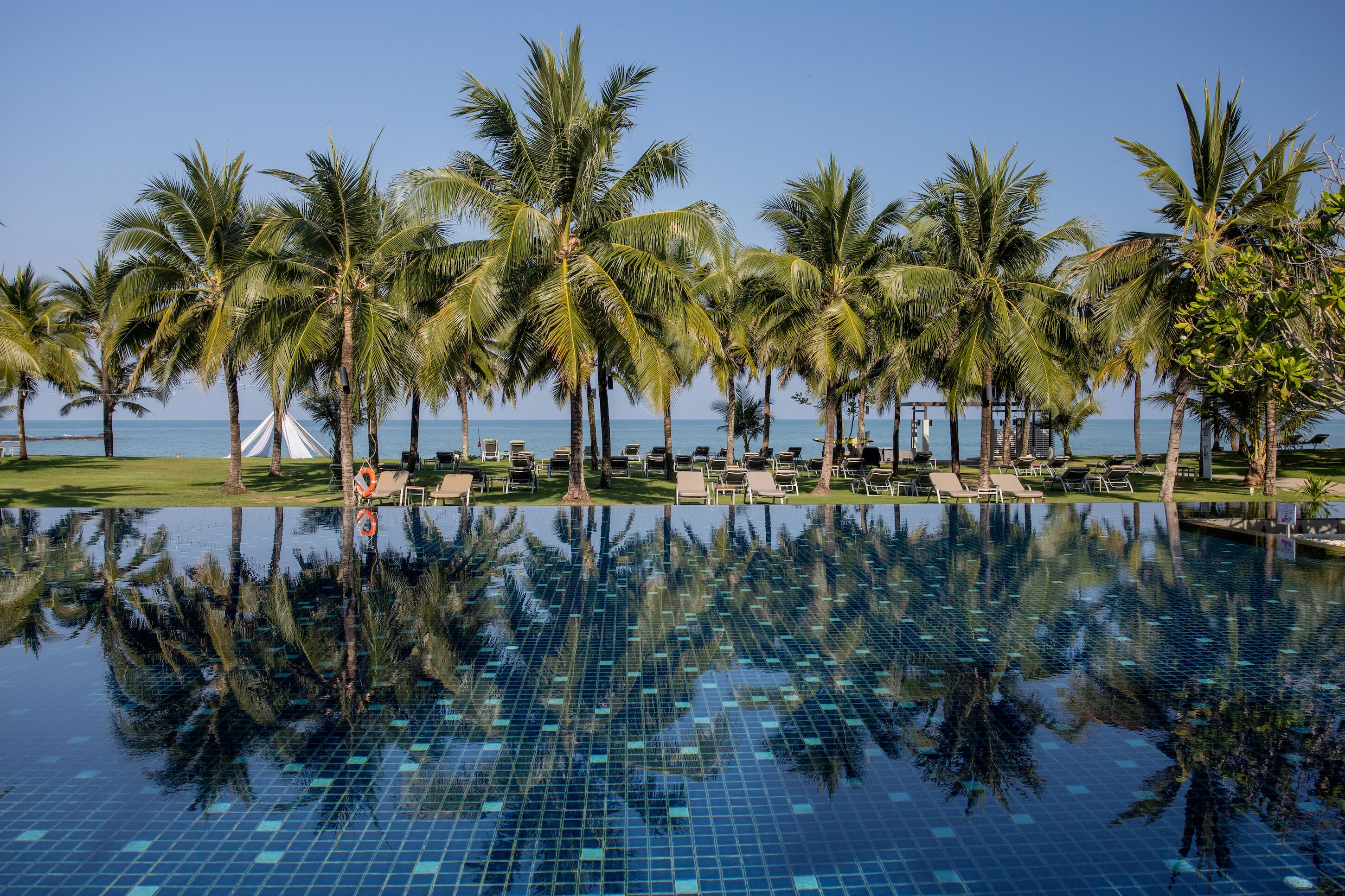 3 outdoor pools