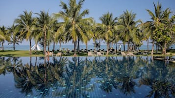 3 outdoor pools