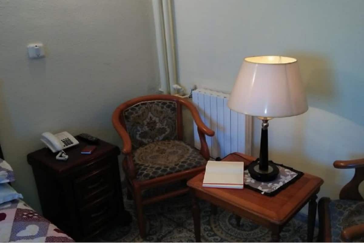 Muebles diferentes, camas plegables/adicionales gratuitas y wifi gratis