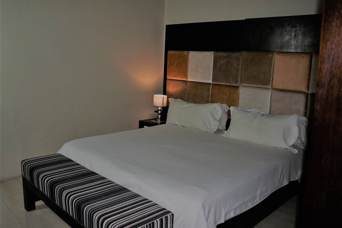 Executive Studio Suite