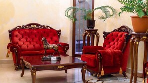 Lobby sitting area - Staro Hotel (Kyiv)