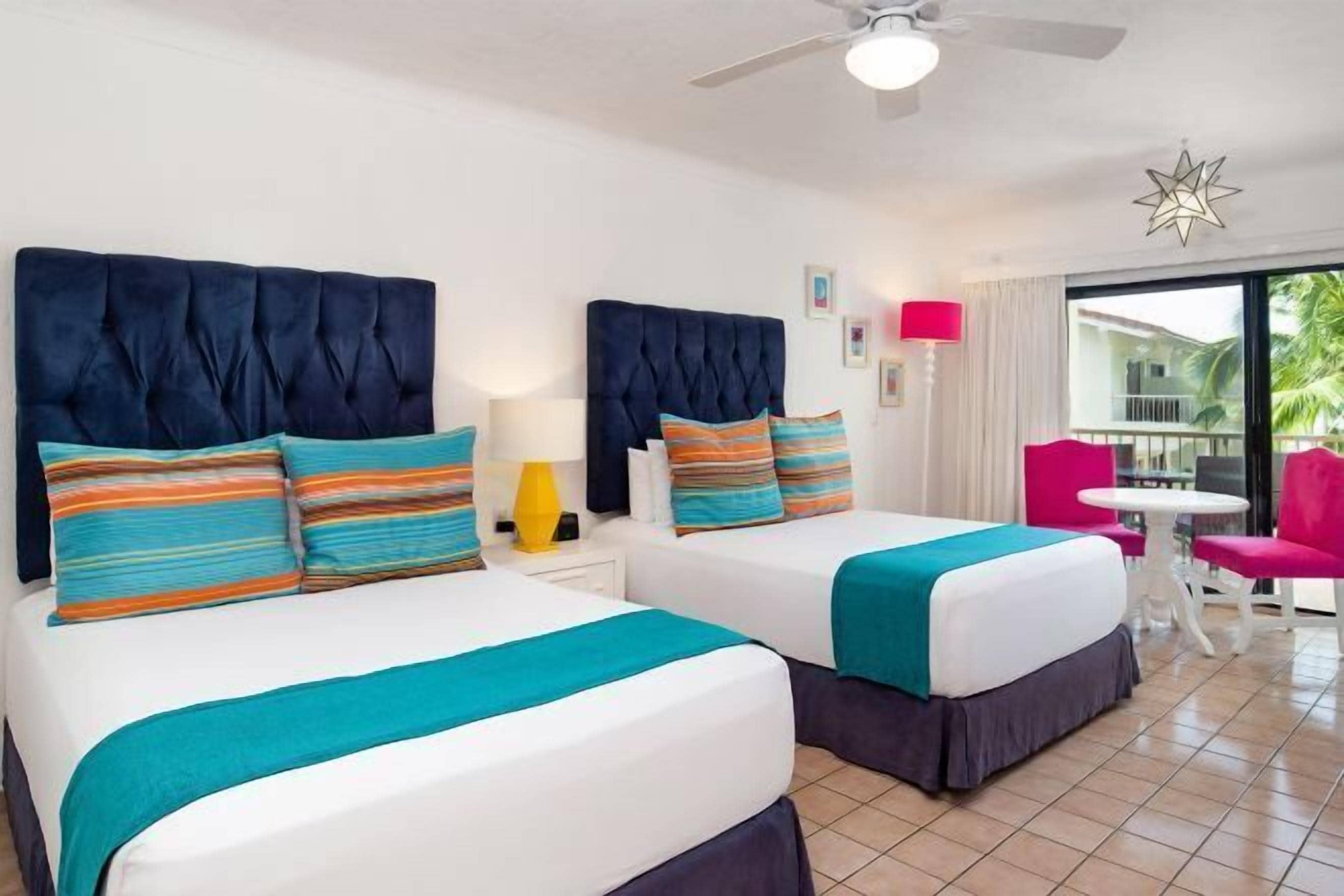 Premium bedding, in-room safe, individually decorated