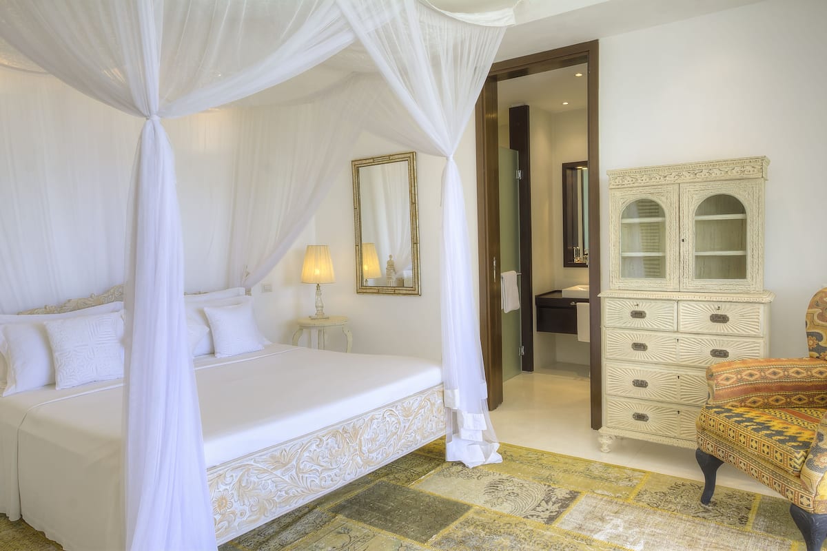 deluxe apartment, 2 bedrooms | 3 bedrooms, premium bedding, memory-foam beds, minibar