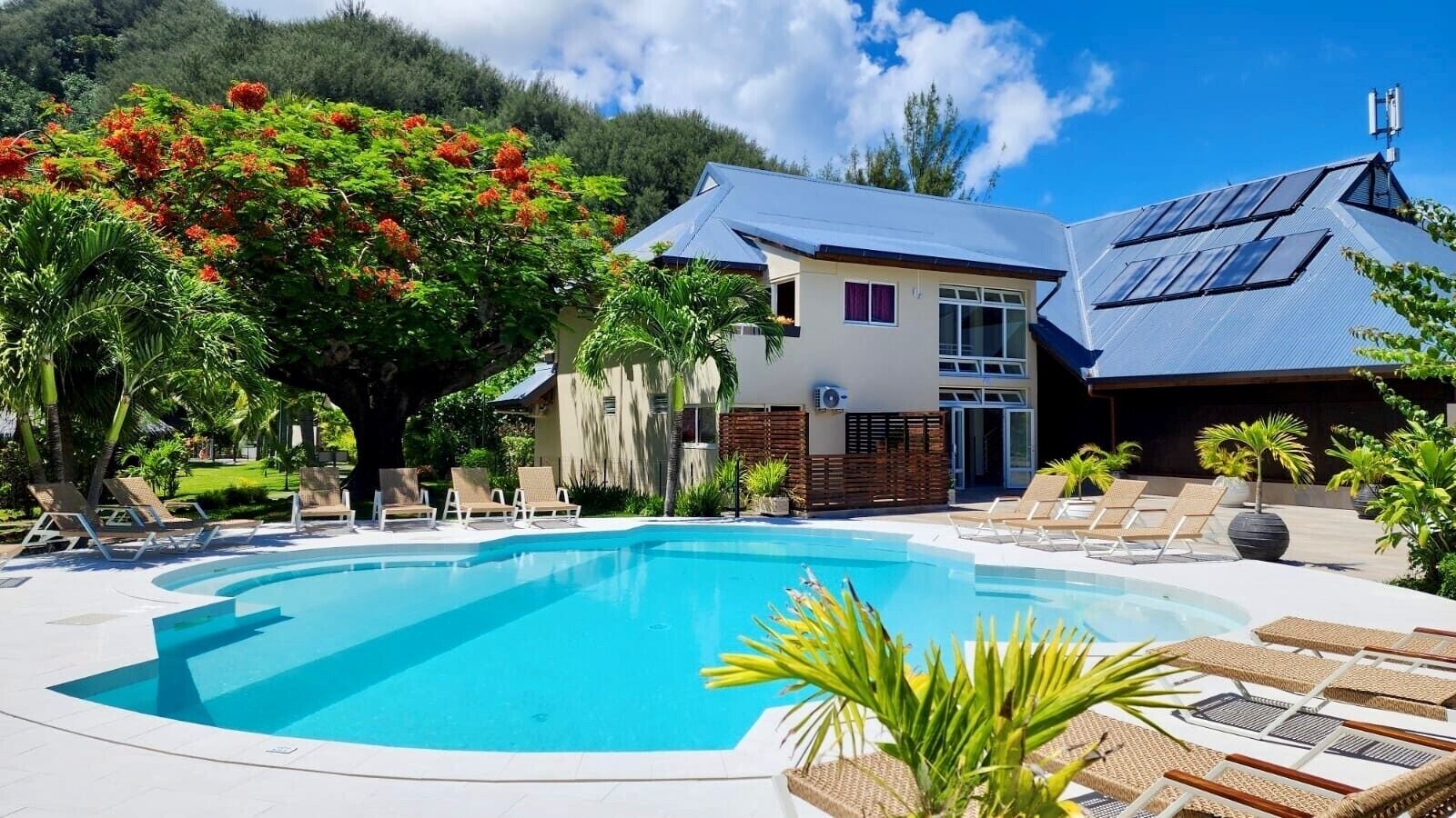 In-room safe, individually decorated, soundproofing, free WiFi