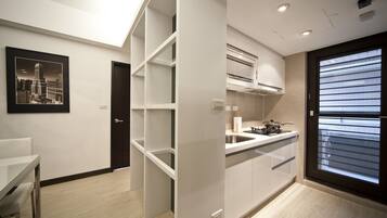 Economy Triple Room, 2 Bedrooms | In-room safe, individually decorated, individually furnished, free WiFi