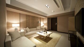 Specialty Suite, Two-bedroom (1 Single room+1 Double room) | Living area | LCD TV