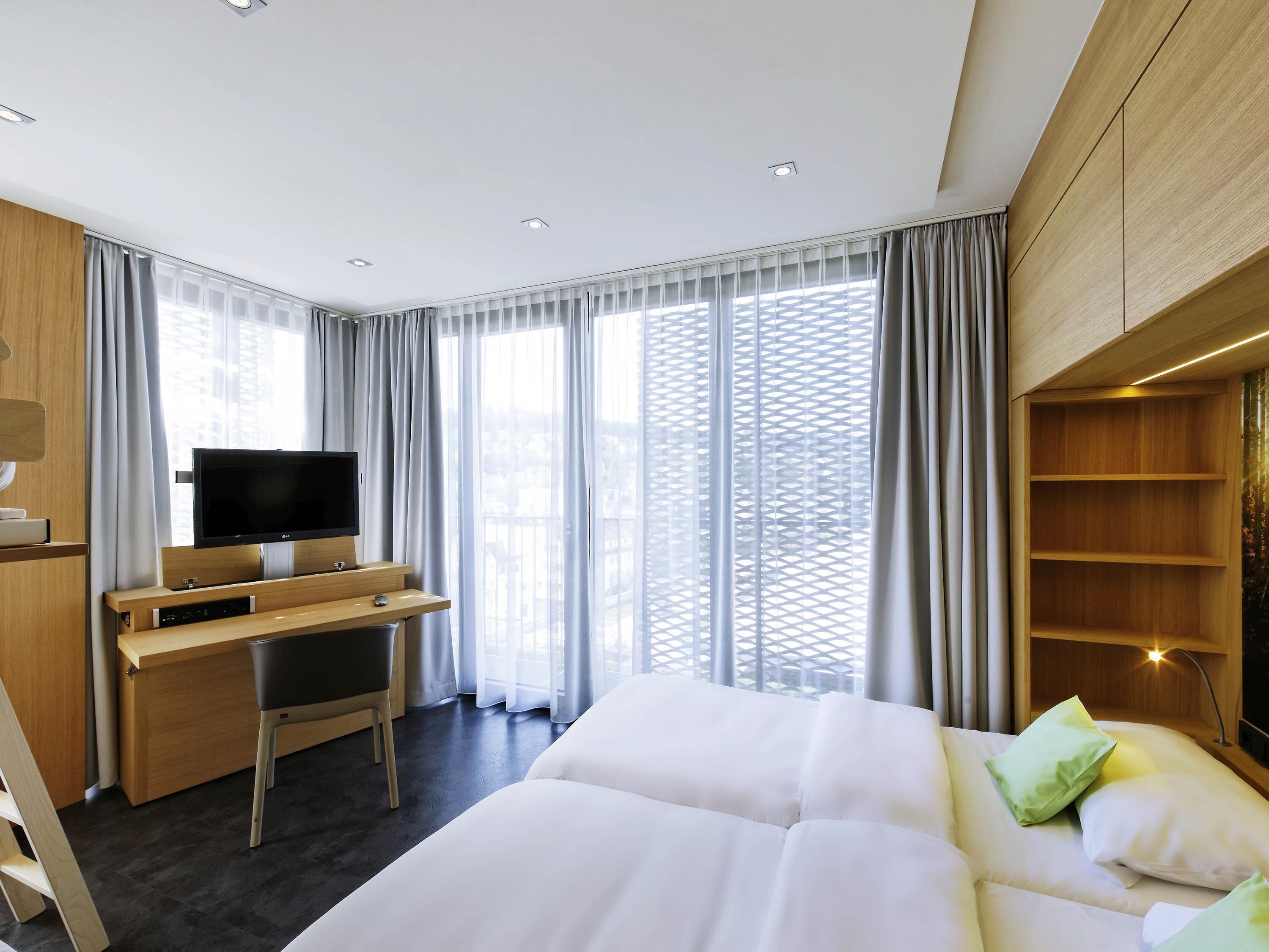 Familien-Suite (Styles) | Allergikerbettwaren, Zimmersafe, Schreibtisch, schallisolierte Zimmer