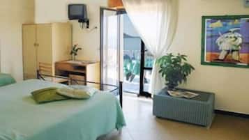 Double Room, Balcony | Down duvets, pillow-top beds, minibar, in-room safe