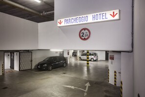 Free self-parking - Hotel Del Riale (Parabiago)