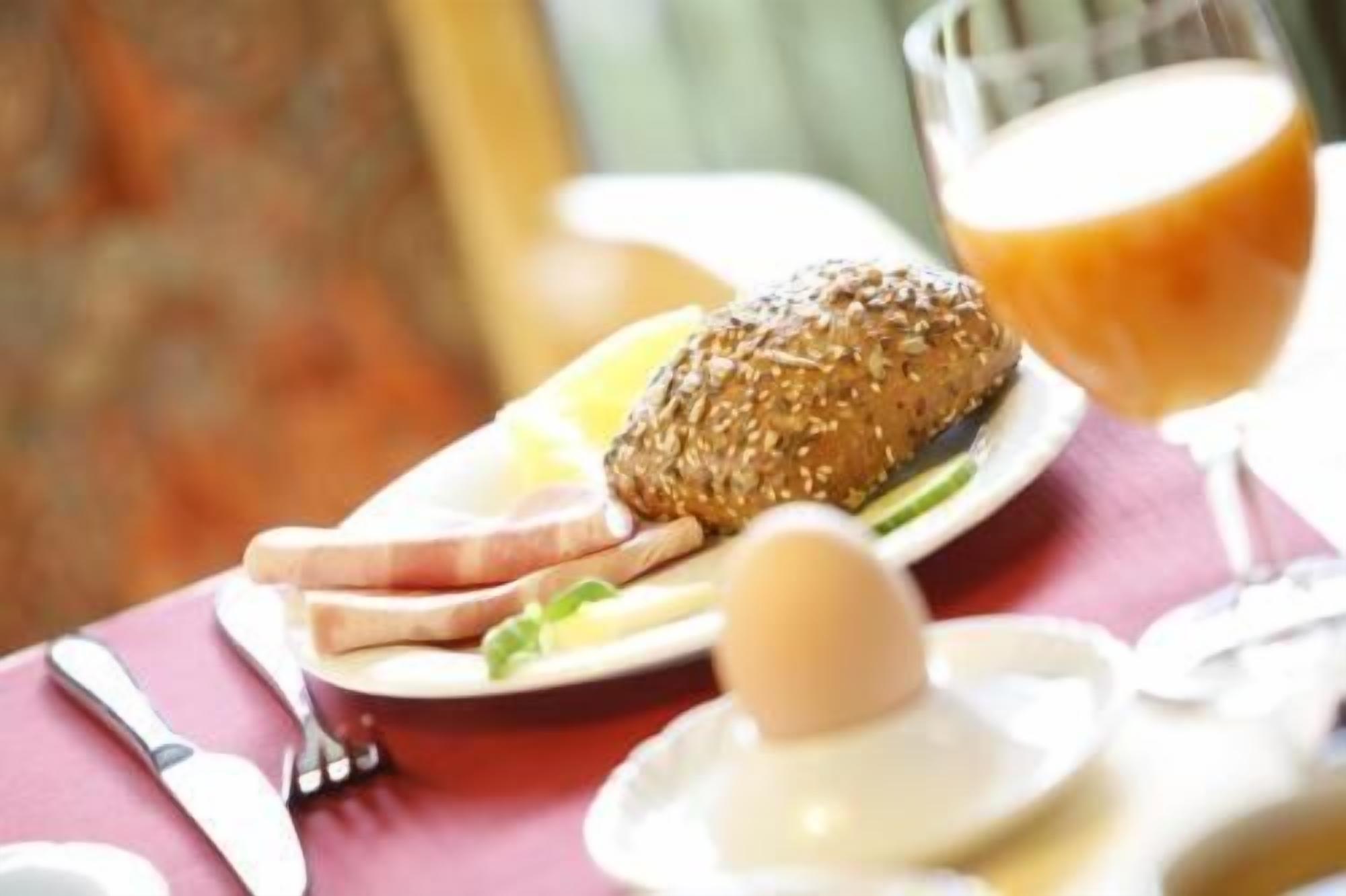 breakfast and dinner served