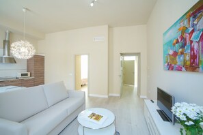 Apartment, 1 Bedroom | Living room