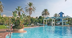 Outdoor pool - CLC Benal Beach Aparthotel (Benalmádena)