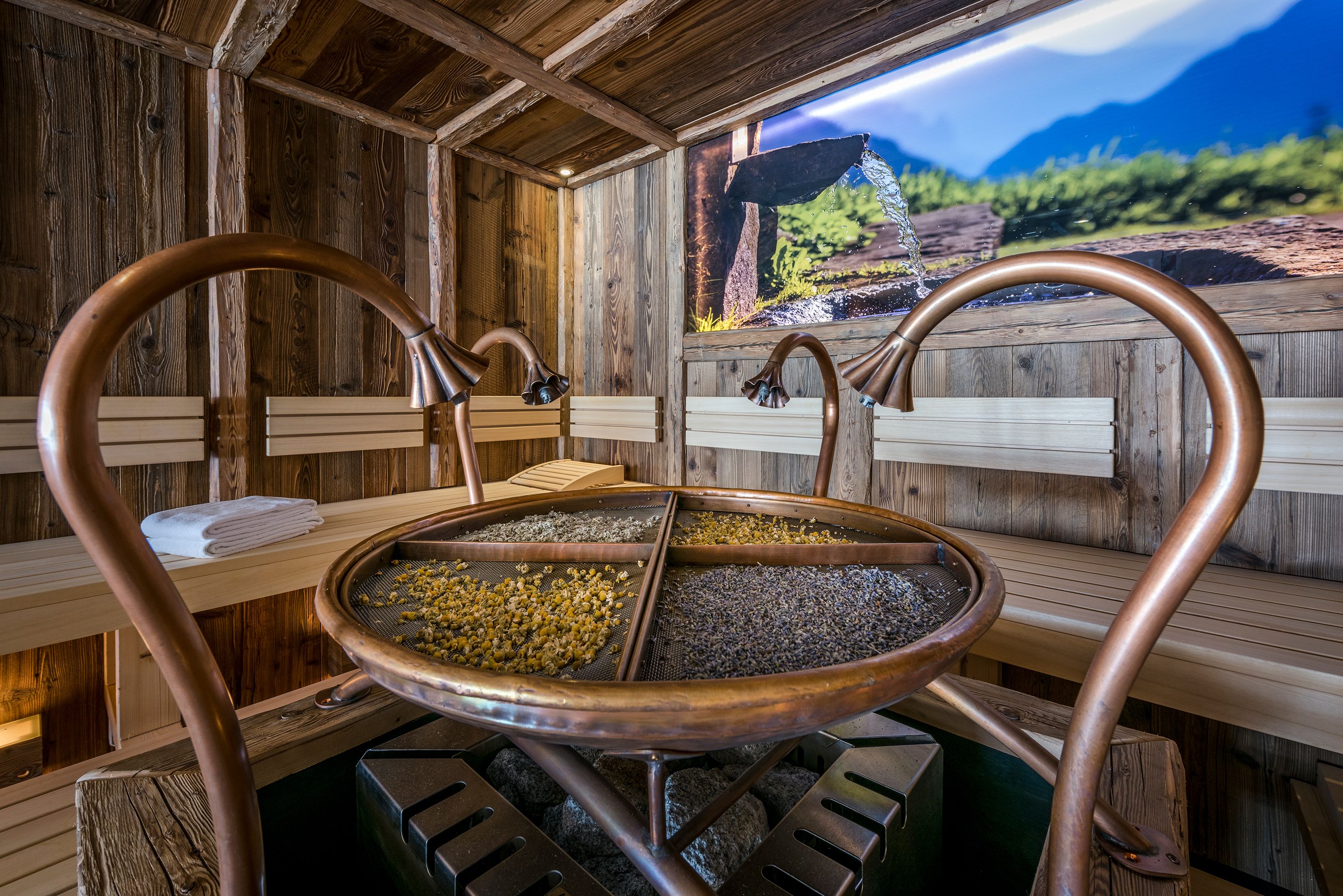 sauna, steam room, body treatments, aromatherapy, hot stone massages