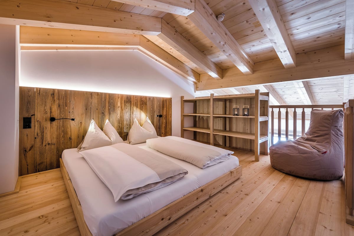 Quadruple Room | Hypo-allergenic bedding, in-room safe, individually decorated