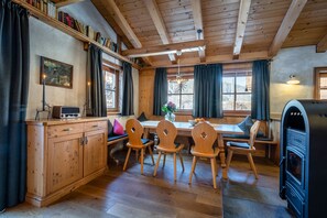 Stuga - 3 sovrum - terrass (Almlodge) | Matservice på rummet