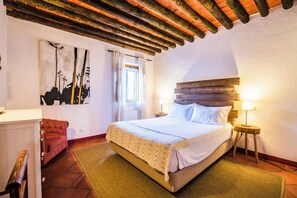 House, 2 Bedrooms, Mezzanine (1)