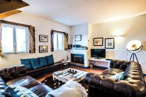 House, 1 Bedroom (5) | Living room