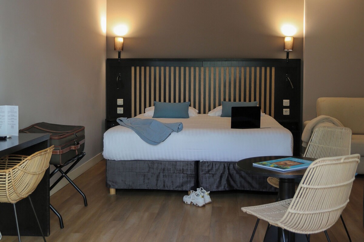 Superior Triple Room, Terrace | Premium bedding, in-room safe, desk, laptop workspace