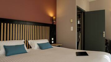Superior Double or Twin Room, Balcony | Premium bedding, in-room safe, desk, laptop workspace