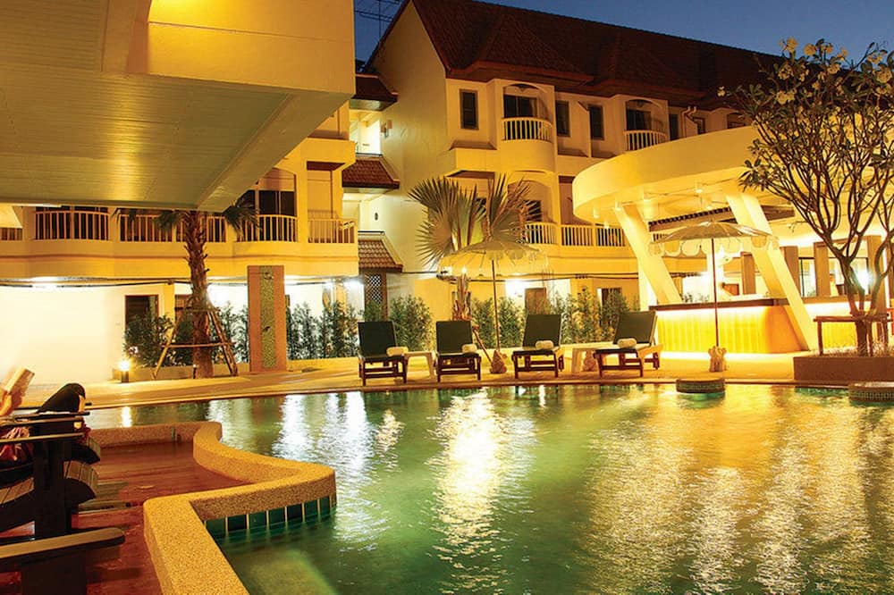 Palmyra Patong Resort