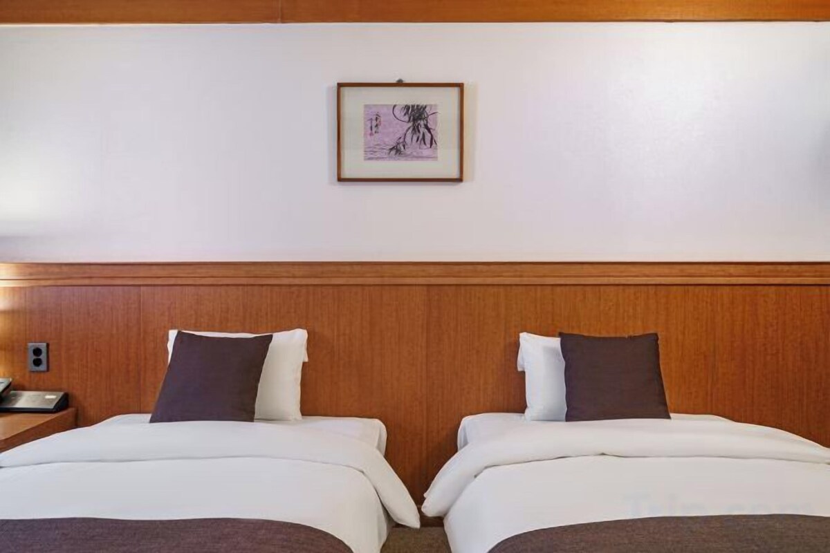 Business Twin Room
