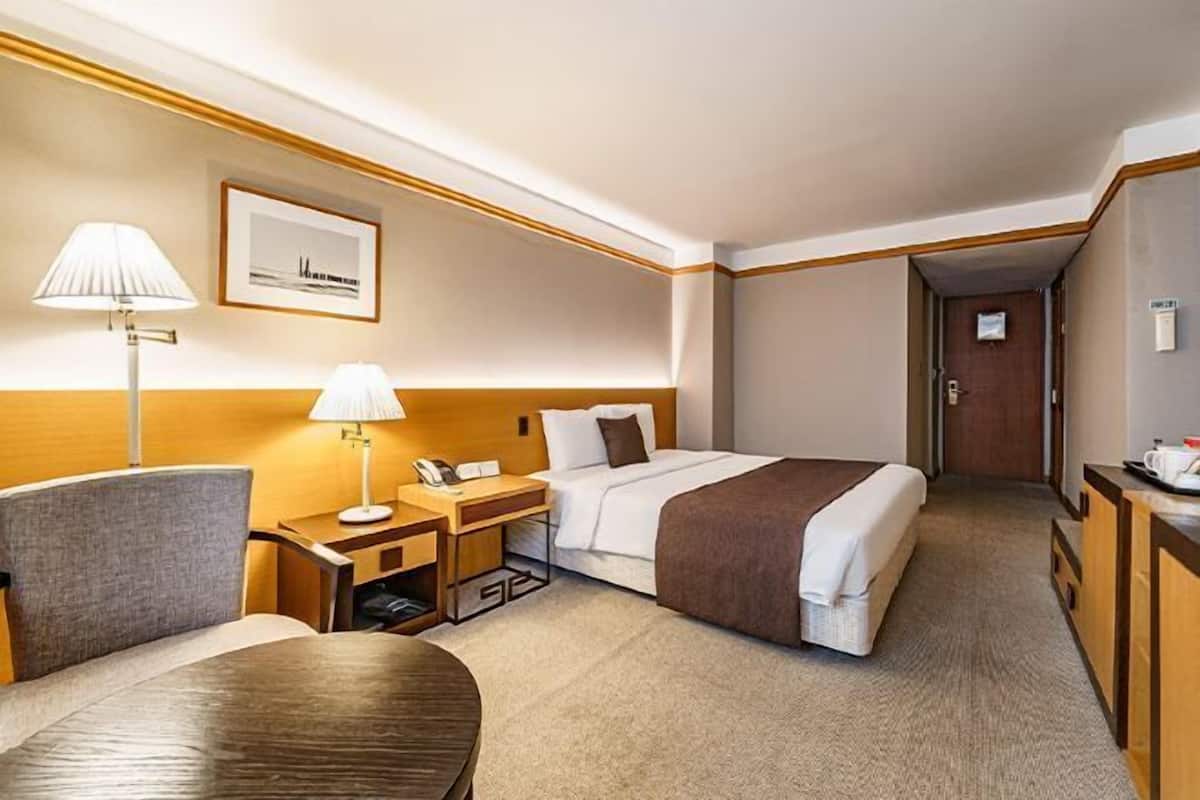 1 soveværelse, minibar, pengeskab på værelset, mørklægningsgardiner