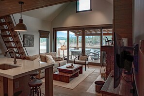 Cottage 1311 | Living room