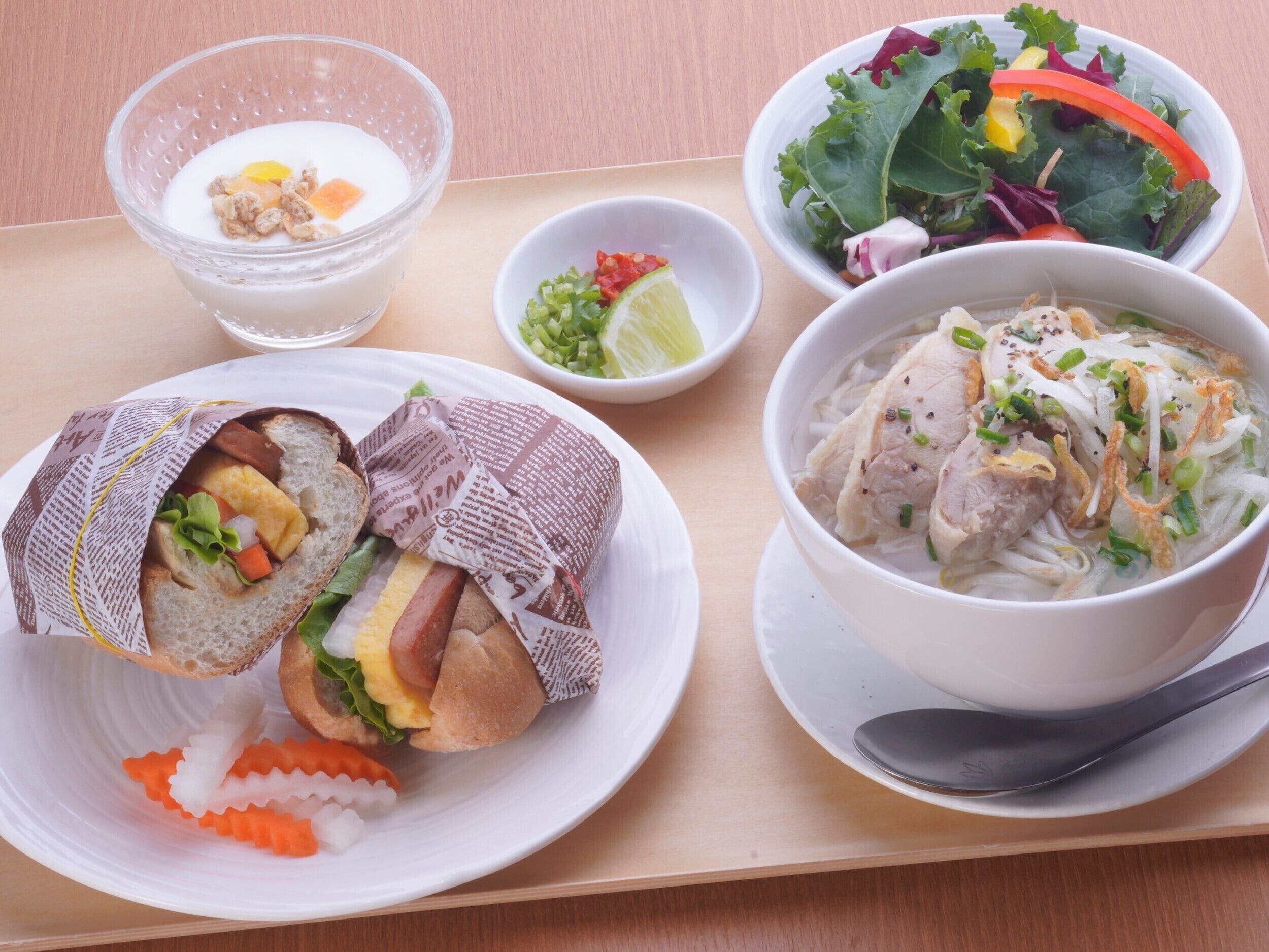 daily cooked-to-order breakfast (jpy 1570 per person)