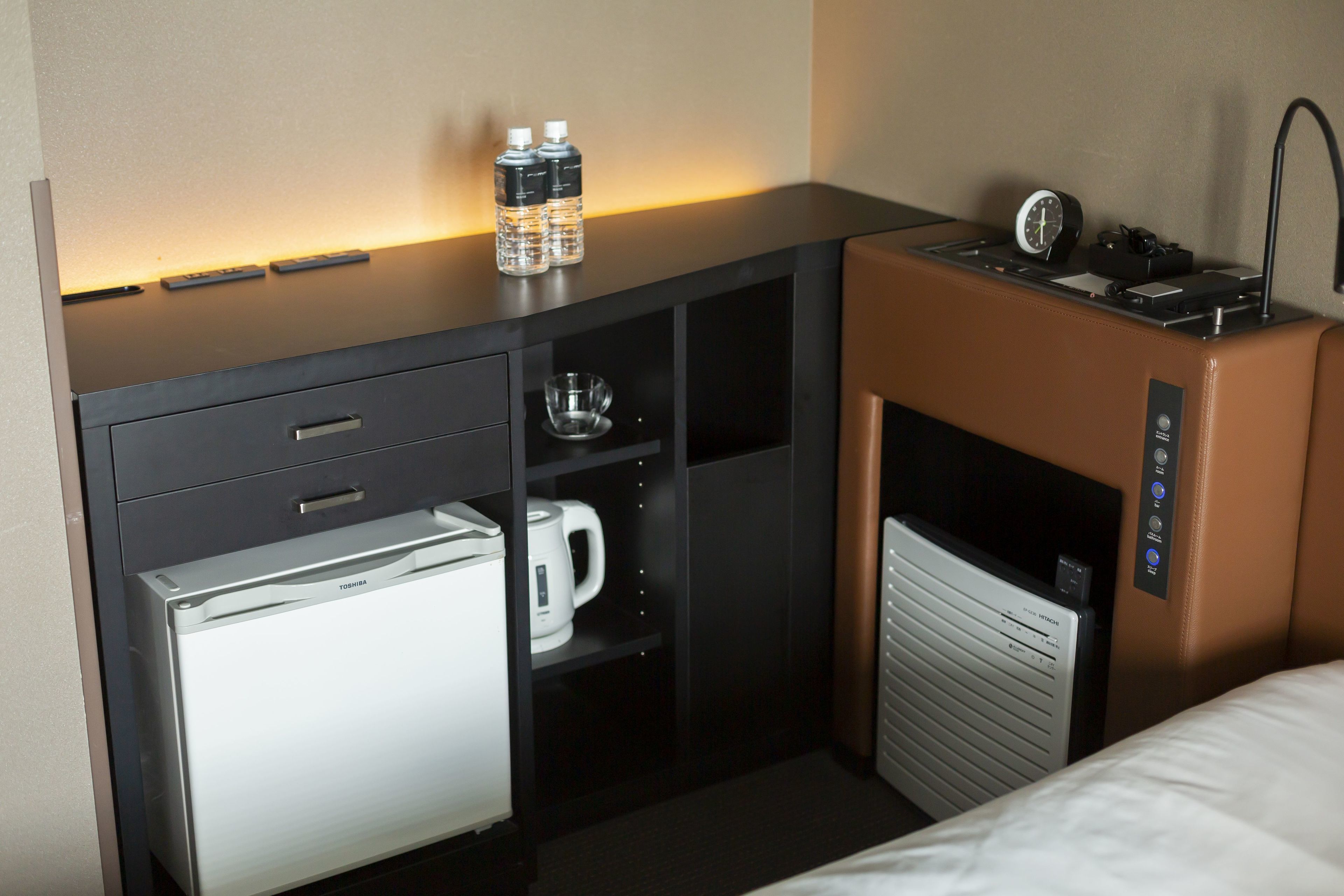 in-room safe, desk, soundproofing, free wifi