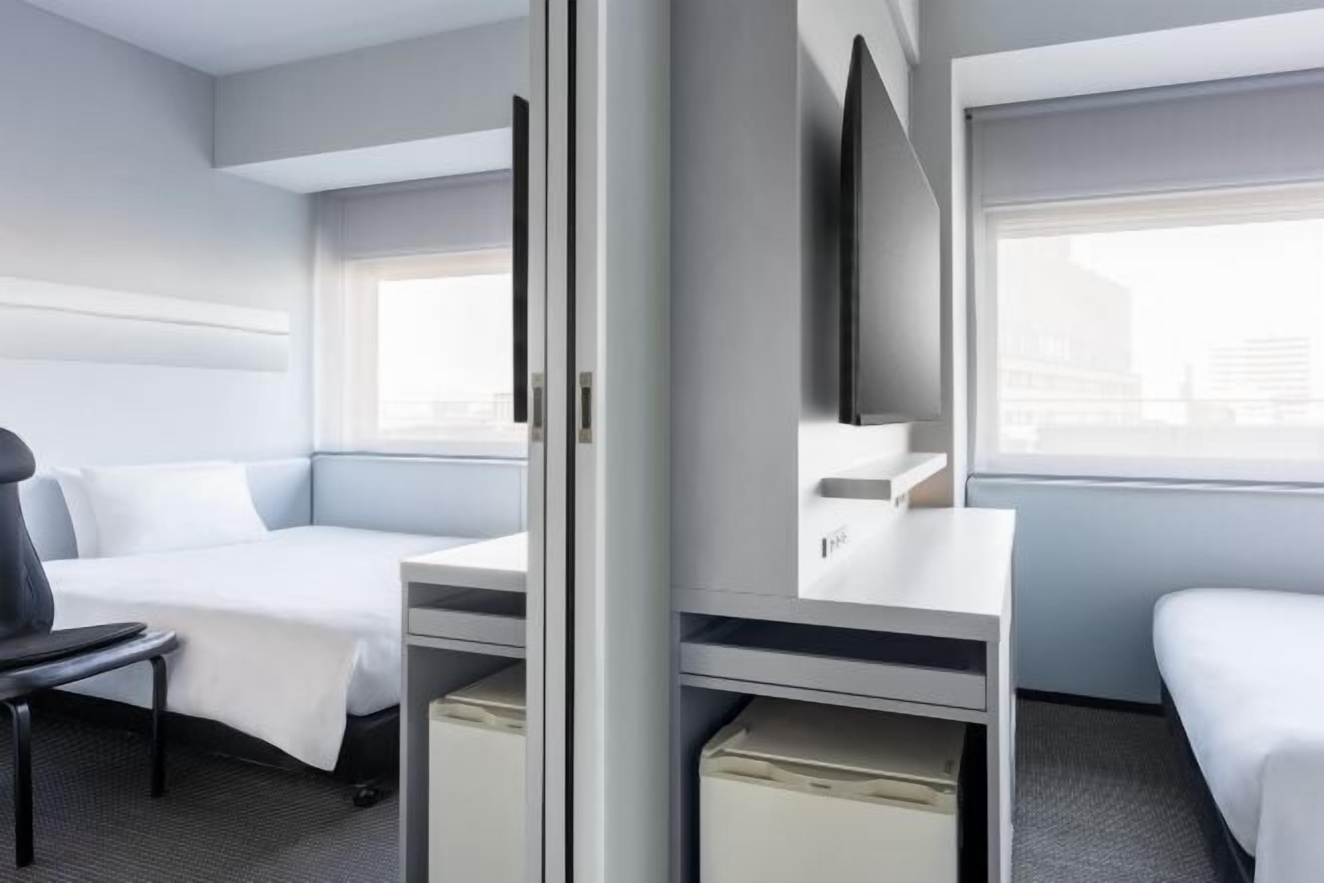 In-room safe, desk, soundproofing, free WiFi
