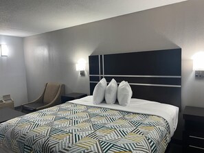 Free WiFi, bed sheets - Motel 6 – Spindale, NC – Forest City (Spindale)