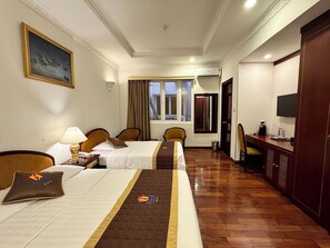 Premium Room | Minibar, in-room safe, desk, free WiFi - Huong Sen Hotel (Ho Chi Minh City)