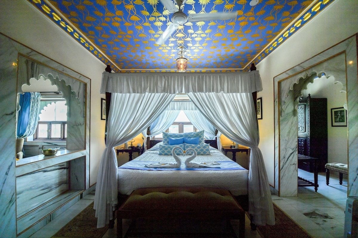 LAKE SUITE | 1 bedroom, minibar, desk, iron/ironing board
