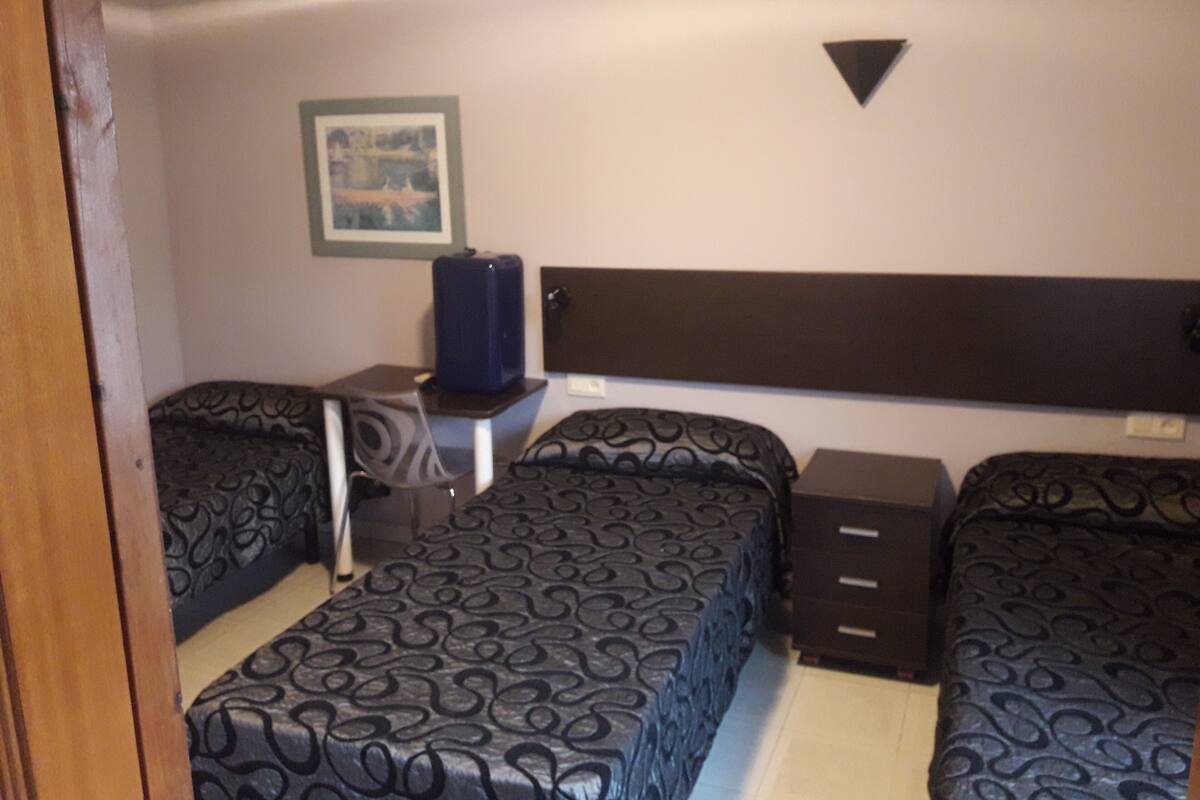 1 habitación y ropa de cama de alta calidad