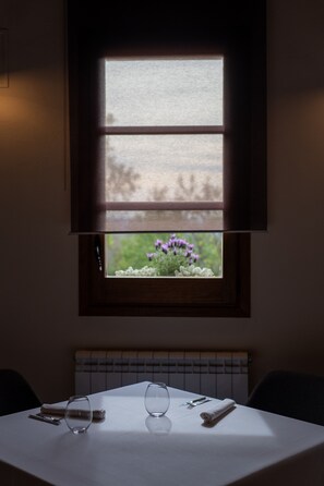 Lunch and dinner served  - Hotel Siuranella (Cornudella de Montsant)