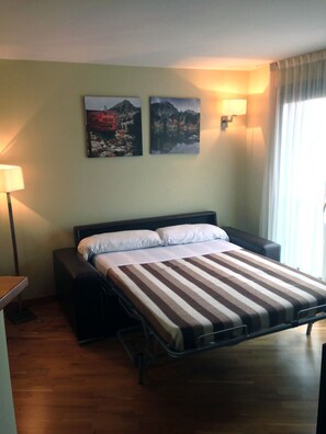 1 bedroom, premium bedding, desk, laptop workspace - Apparthôtel et SPA Cerdanya (Bourg-Madame)